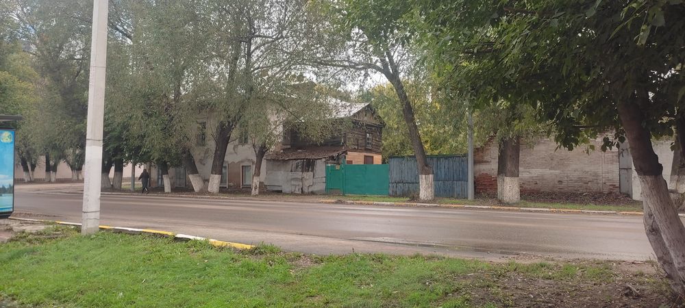 Участок в городе