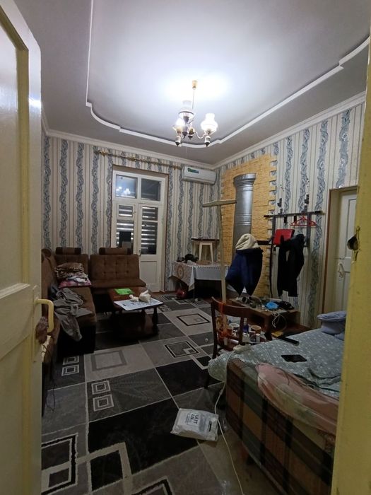 Продаёца квартира Чирчик Навой Ширин кафе