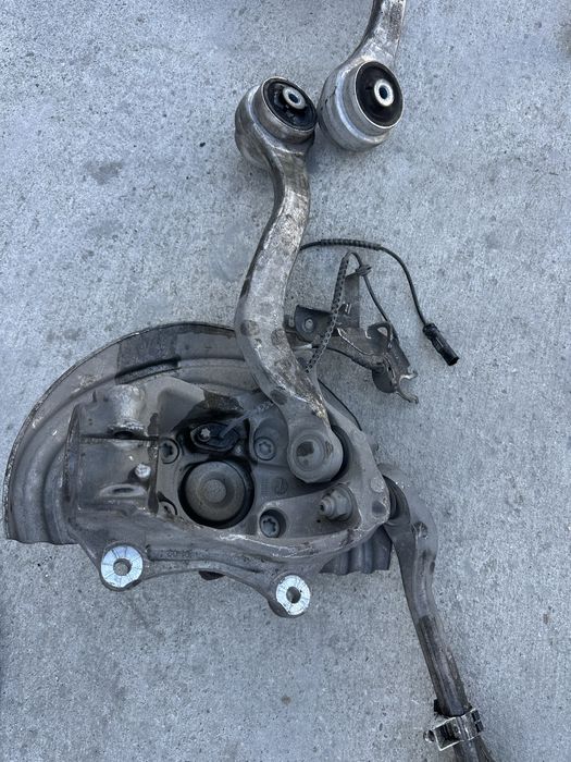 Bmw G20 G21 шенкели главини носачи шенкел