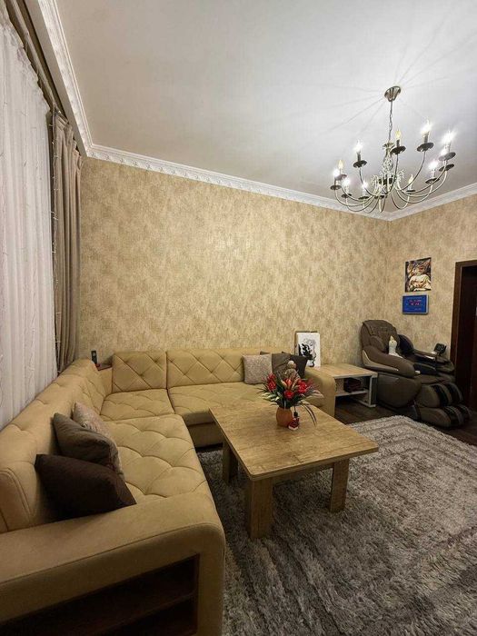 Высокопотолочка Чиланзар 1, с ремонтом 3 комнатная 90м2