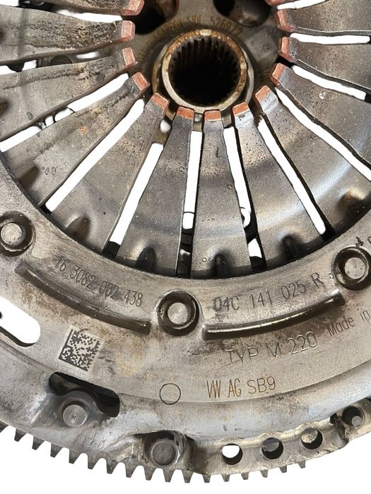 Kit Ambreiaj Volkswagen T-Roc A11 2017 -> 1.0 Tsi Dkr 04C141025R