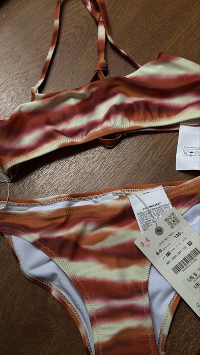 Купальник новый  Zara kids р8-9 лет