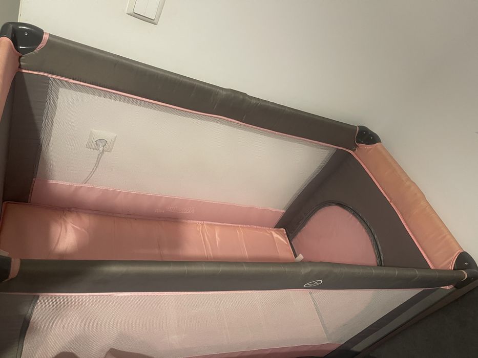 Patut si tarc pliabil bebe cu saltea extra inclusa