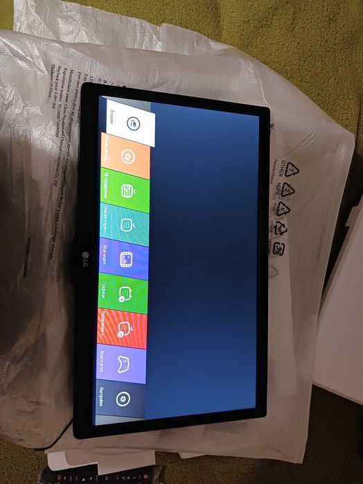 Монитор LG TV- LG 20MT48DF-PZ