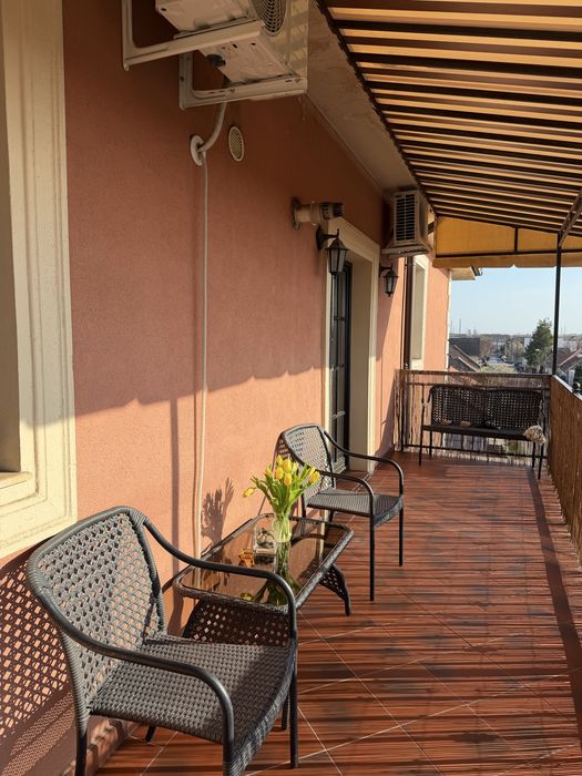 Apartament de inchiriat 2 camere, 64mp, lift, loc de parcare, zona Mehala, etaj 2 din 3, terasa 15mp, 10-15 minute Iulius Mall