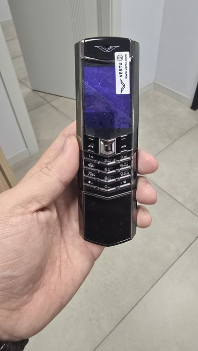 Мобильный телефон Vertu