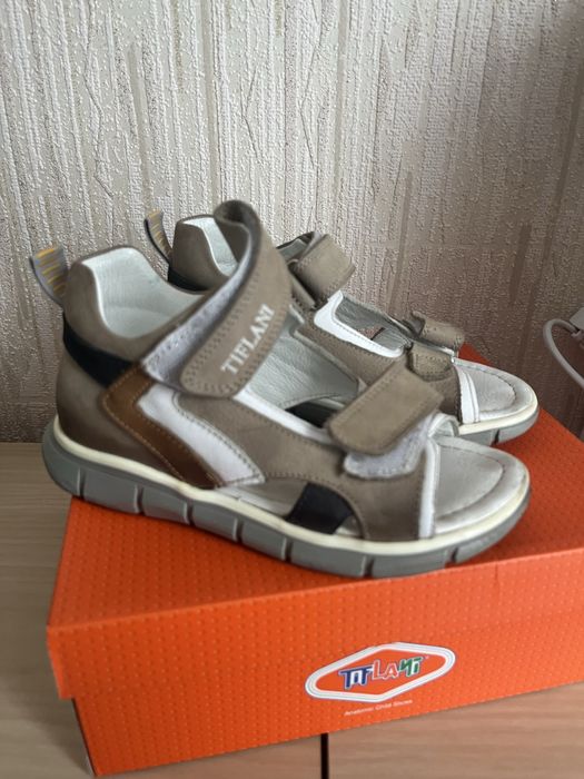 Сандали Tiflani 30 размер