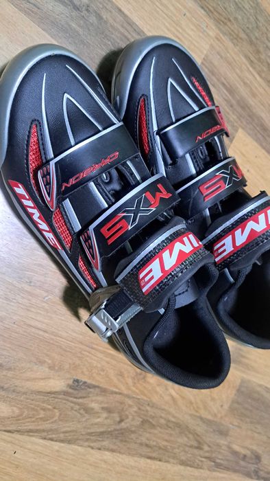 2 чифта-обувки за байк нови 46 и 47 номер