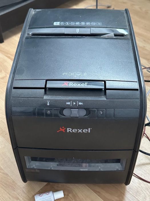 Aparat de tocat hartia