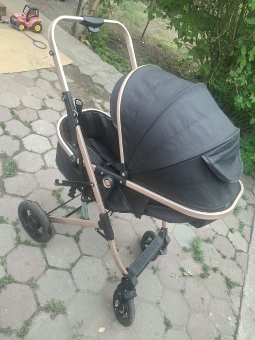 Продаётся детская коляска