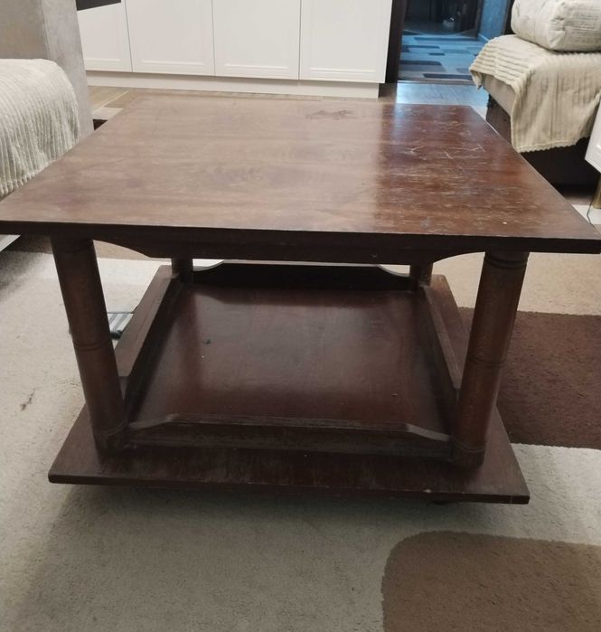 Продам стол журнальный