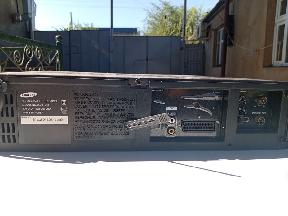 Кассетный Видеомагнитофон Samsung SVR-32D