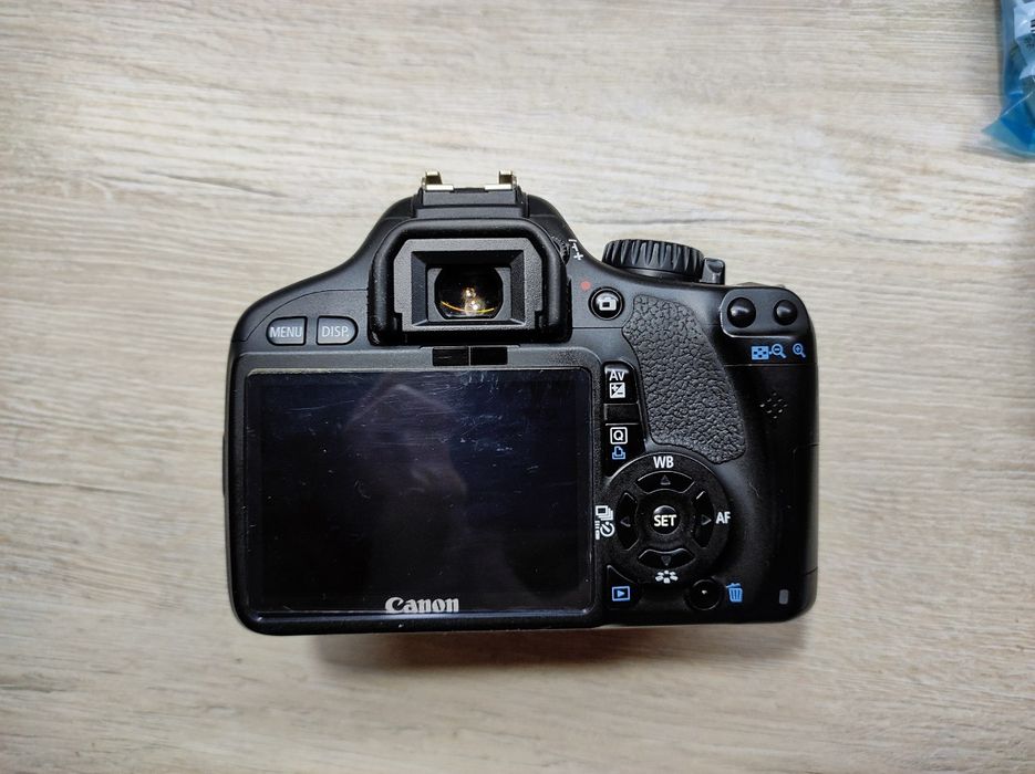 Продаю Canon EOS 550D
Состояние отличное(зарядник и комплектующие име