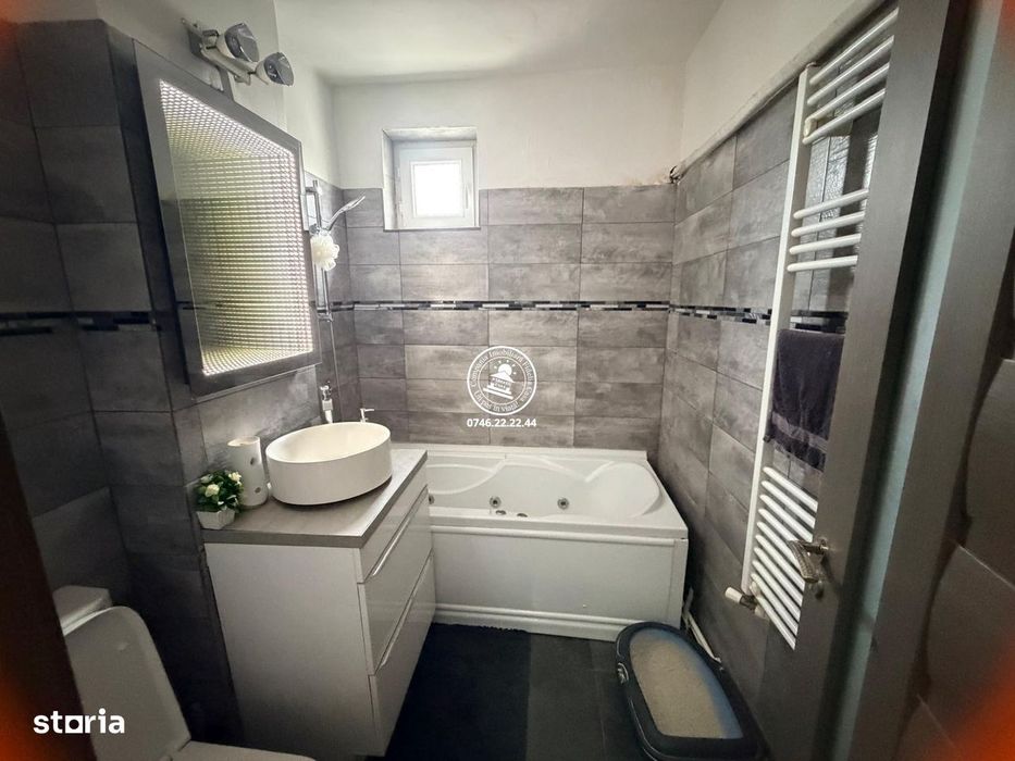 Apartament cu 3 camere decomandat Alexandru 74 mp
