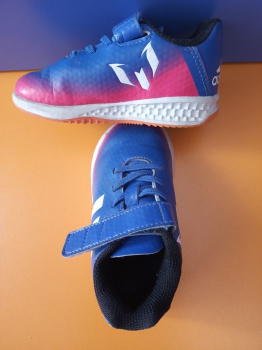 Маратонки Adidas за момиче