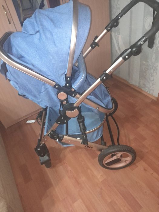 Продам детскую коляску