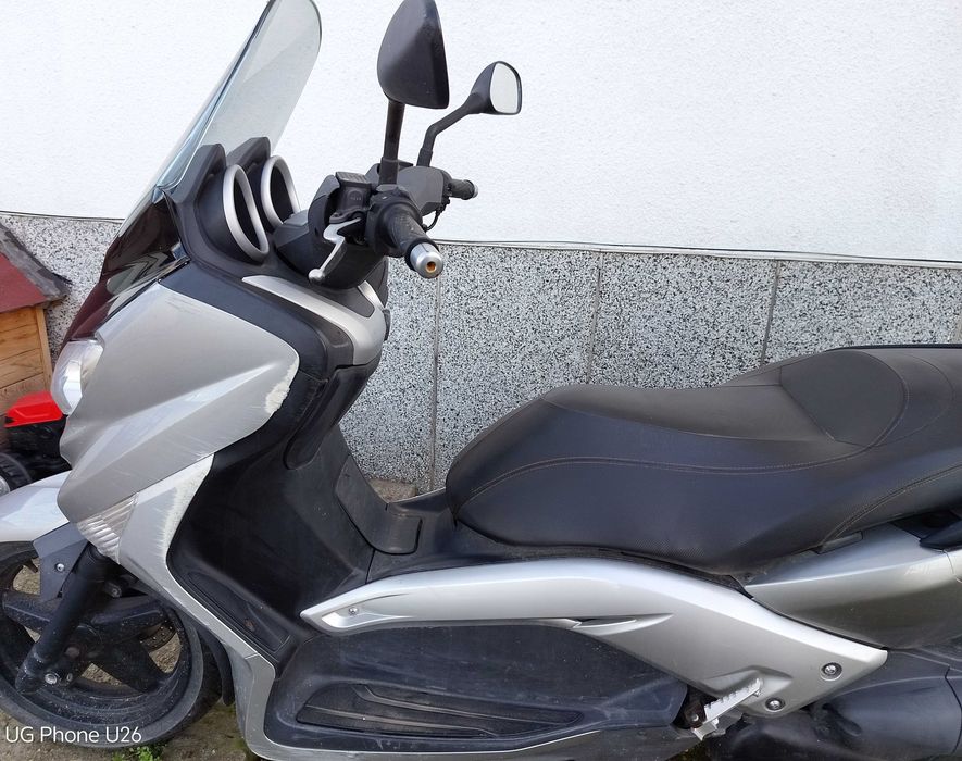 Скутер Yamaha Xmax 250