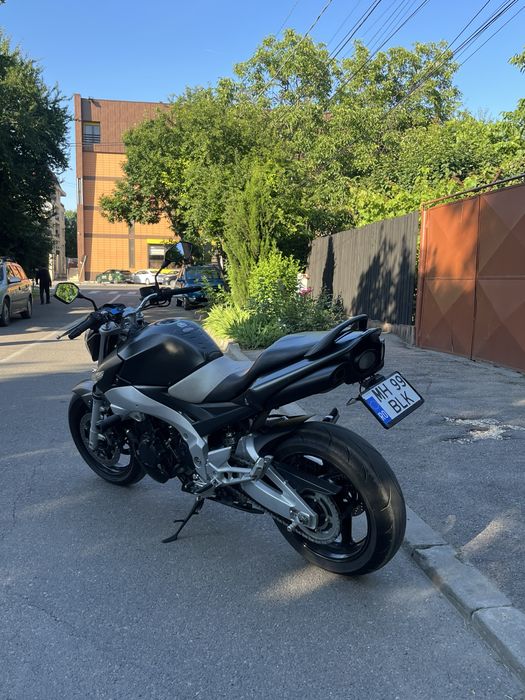 Suzuki gsr600 2006