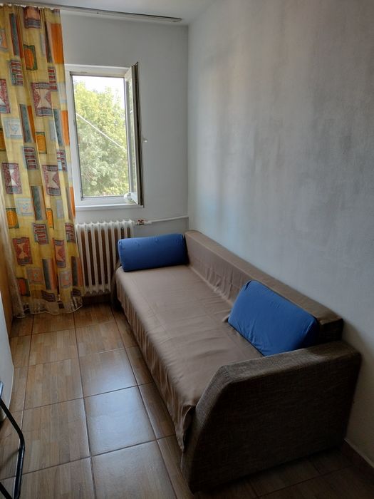 Ofer spre închiriere  garsoniera