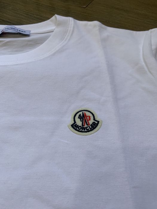 Футболка Moncler