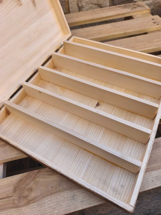 Дървена кутия за воблери