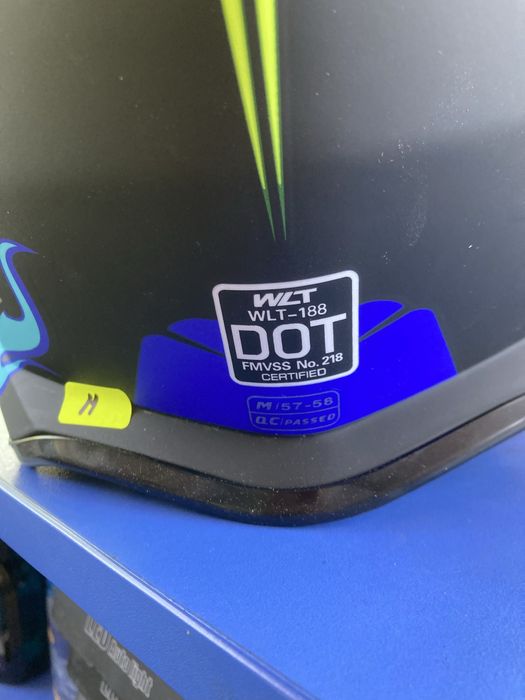 Нова Кросова Каска М// каска Крос Мотор M