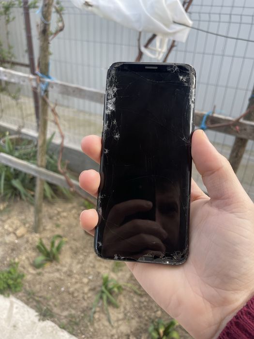 Samsung galaxy s8 pentru piese