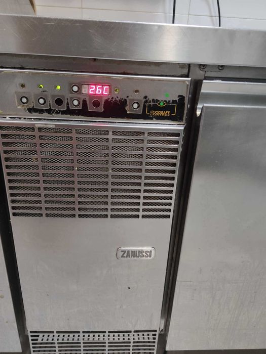 Masa rece ZANUSSI cu 3 usi