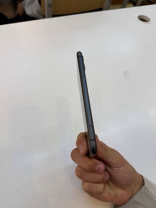 Айфон 11 128ГБ срочно