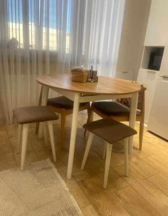 Табуретки новые, массив березы