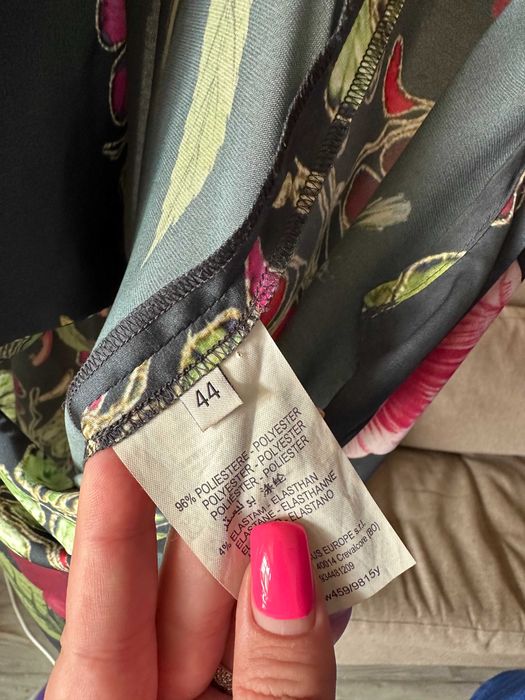 Дамски топ GUESS by MARCIANO