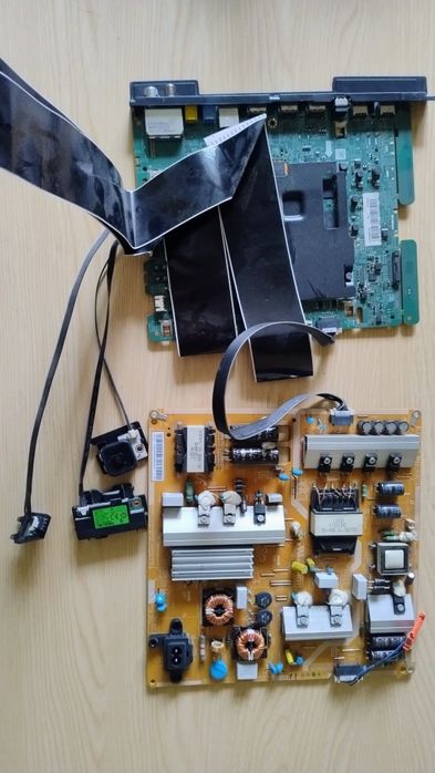 15.000 тг.Платы на большой гнутый телевизор Samsung.Рабочее!