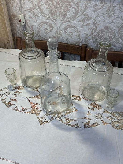 Графины стеклянные