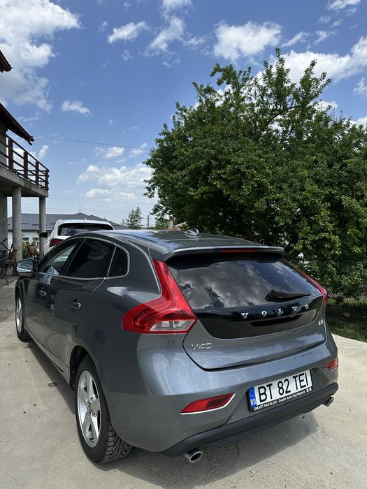 VOLVO V40 2015 — imagine 3