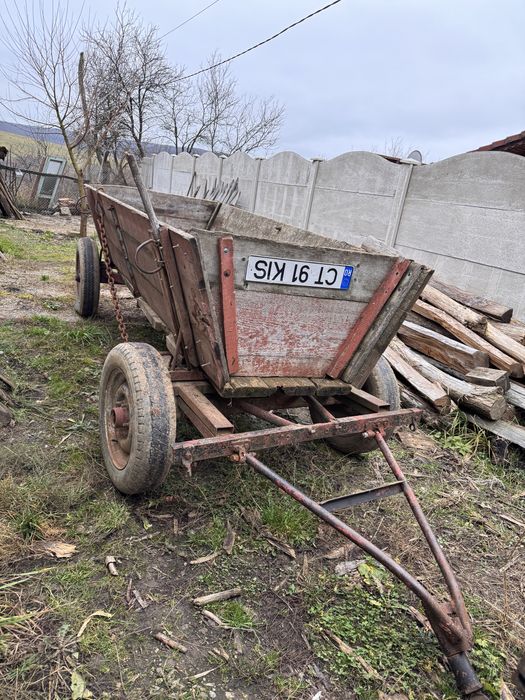 Vand caruț foarte buna