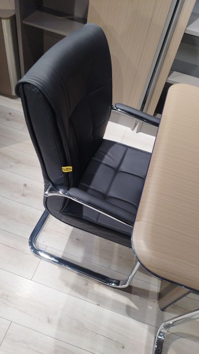 Продаются кресла офисные