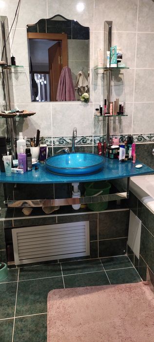 Сдам 3 комн квартиру Достык Молл