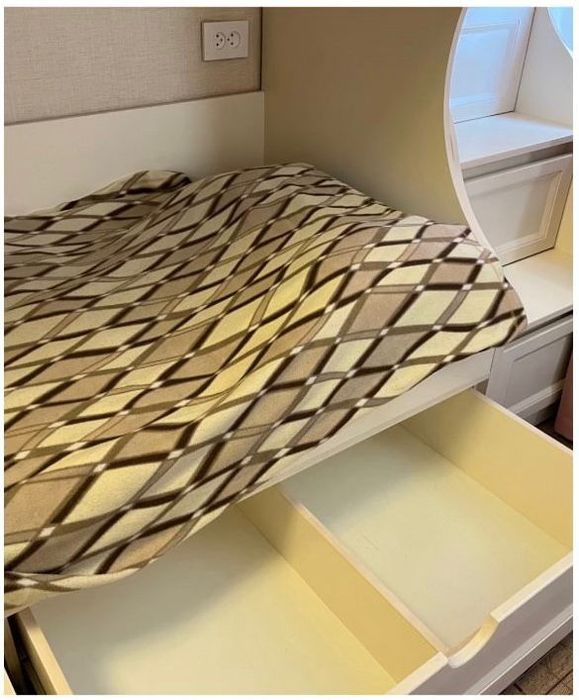 Продаётся 2-ярустная кровать