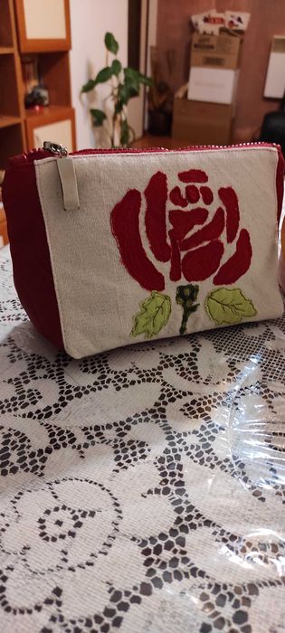 Несесери и ранички