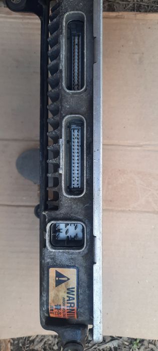 Блок управления двигателем на Isuzu