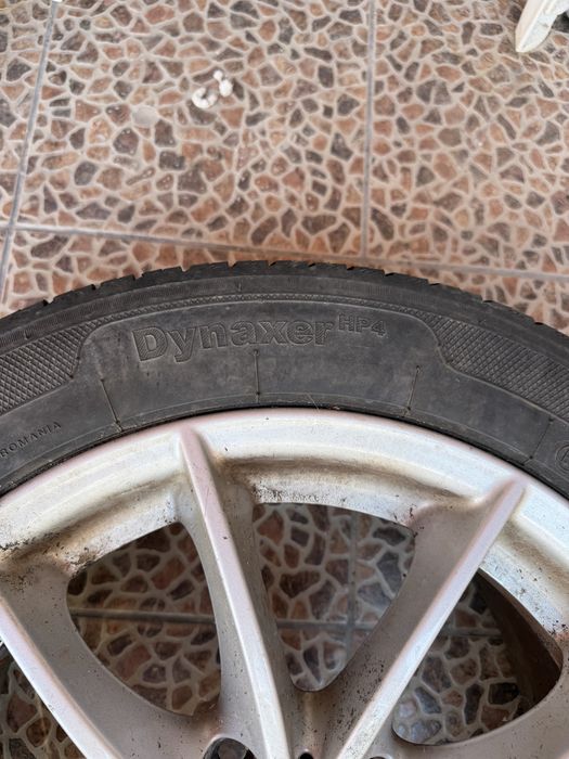 Set 4 jante BMW R17 + anvelope 225/50 R17 – 1.500 lei