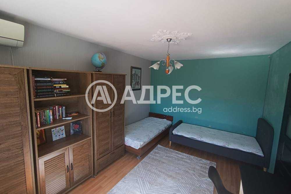 Дава се под наем Тристаен апартамент в Разград, Орел - 60 кв.м за 65790 € - Снимка #1