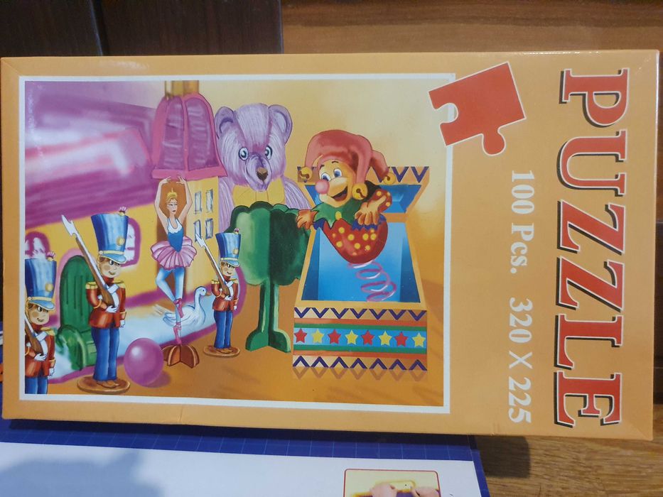 Магнитна дъска Моята азбука ,Play-doh,пъзели и подаръци