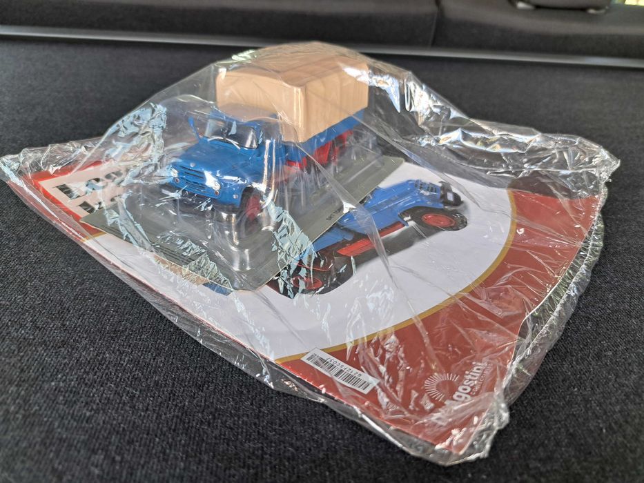 Camion SR Torpedo, DeAgostini scara 1:43