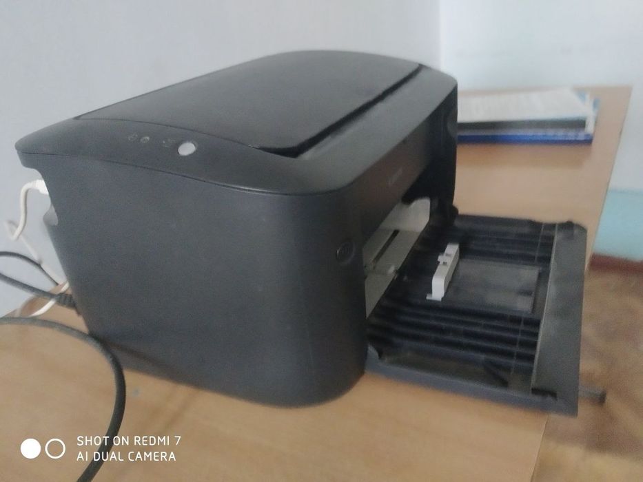 Canon printer – ideal holatda, ishlaydi