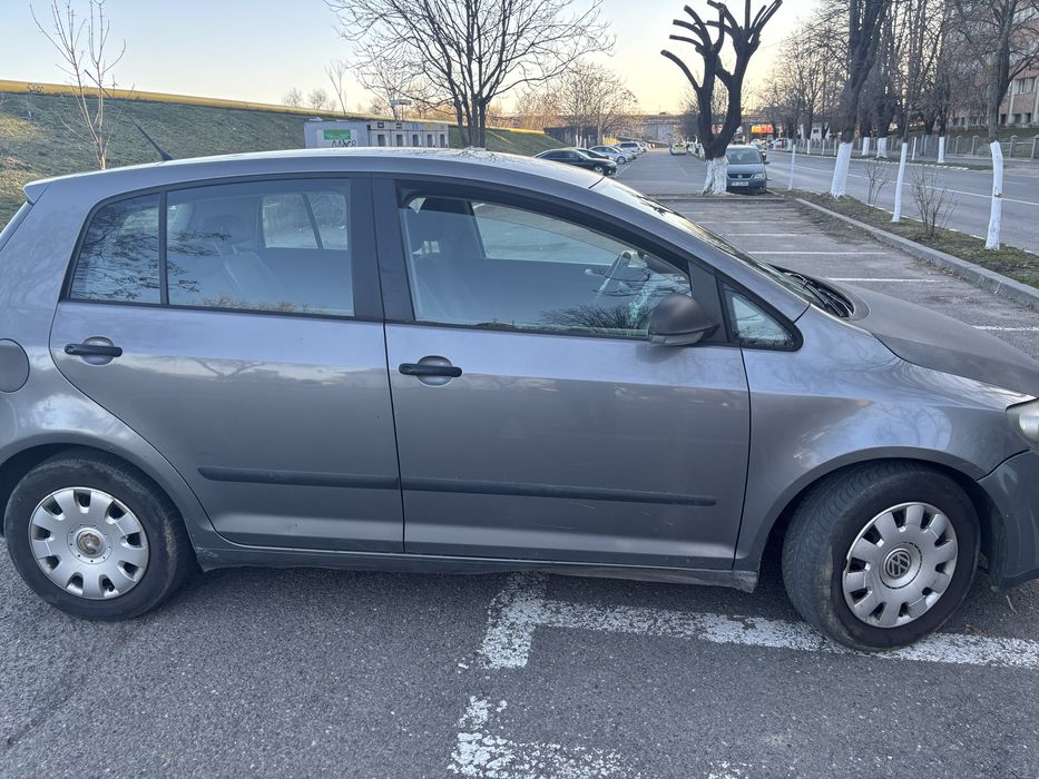 Golf plus 1,6 benzina