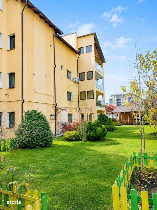 Inchiriez apartament doua camere str mijloc