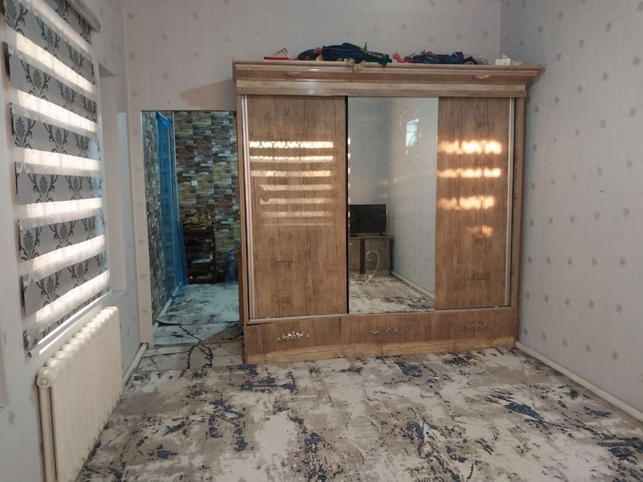 Uchastka srochna sotiladi