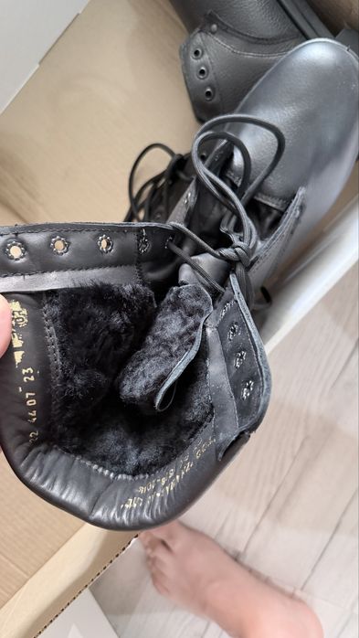 Берцы новые………………