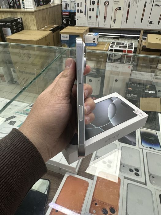 iPhone 16 Pro 256 White e/sim б/у